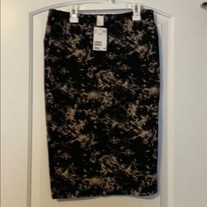 H&M skirt, New with Tags, shipping included